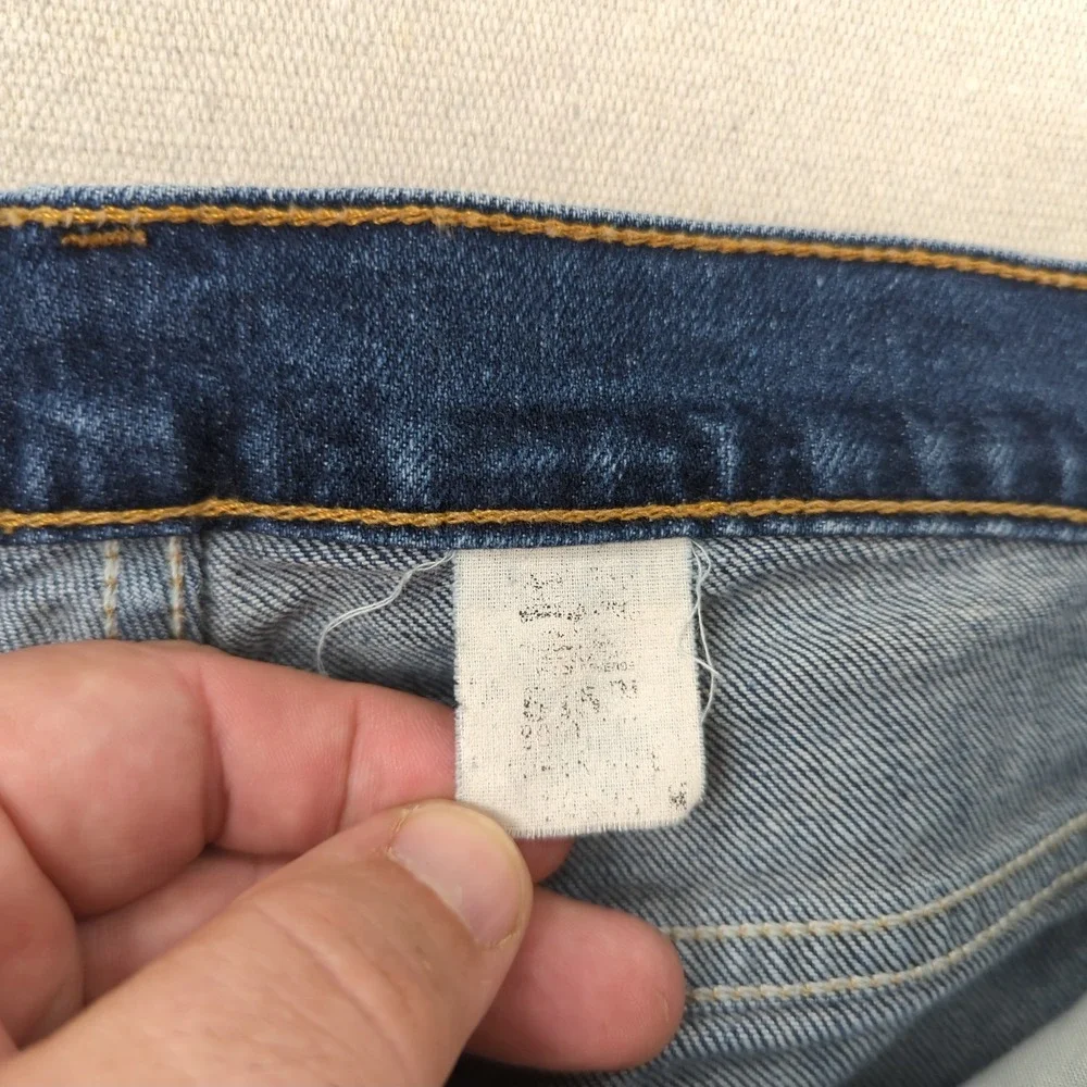 Levis will ship